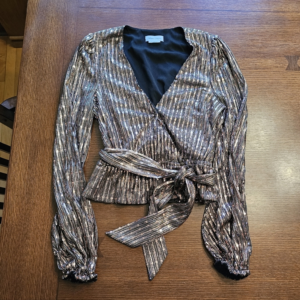 Lovers + Friends Goldie Metallic Sequin Tie Front Top XS